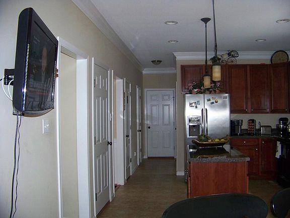 2nd image of 3012 Oakwood Hills Ln