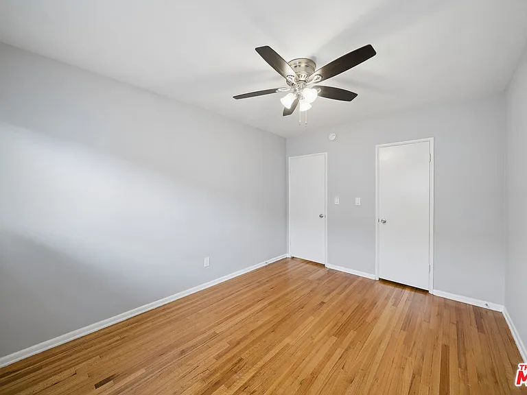5303 Vantage Ave #1/2 — Photo 11
