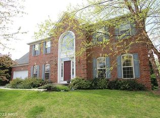 8 Winding Oak Ct, Olney, MD 20832