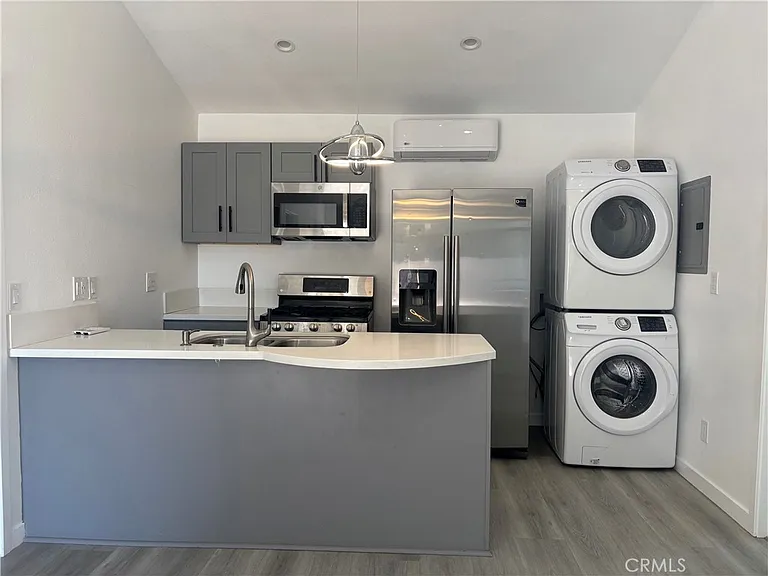 7545 Shoup Ave — Photo 5