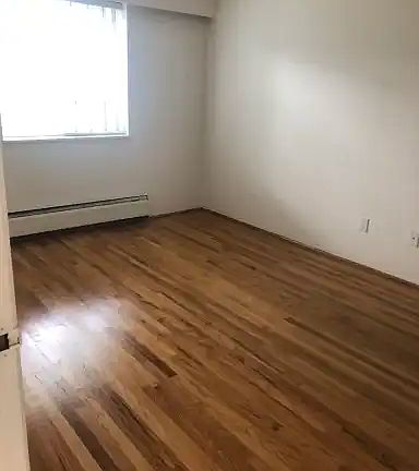 5th image of 1265 W 13th Ave #110