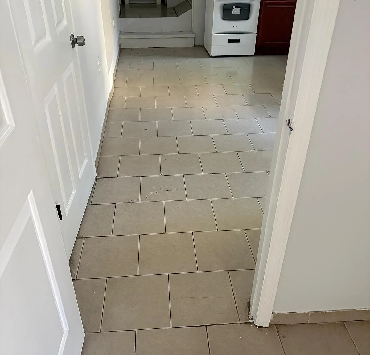 4 Eaton Pl — Photo 4