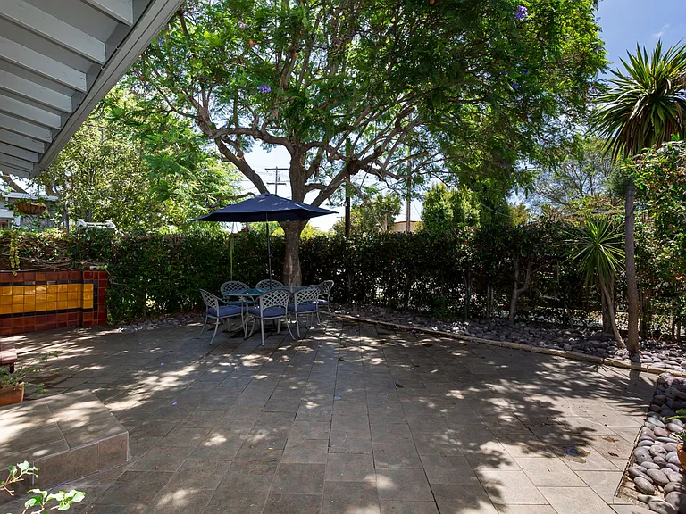 3820 Belmont Ave — Photo 2