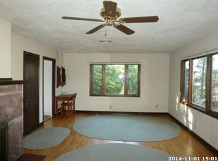 321 Lakewood Ln, Marquette, MI 49855