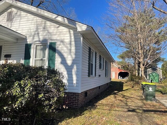 207 Center St, Apex, NC 27502 | Zillow