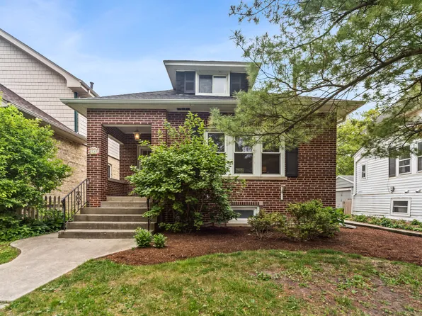 2749 Reese Ave, Evanston, IL 60201
