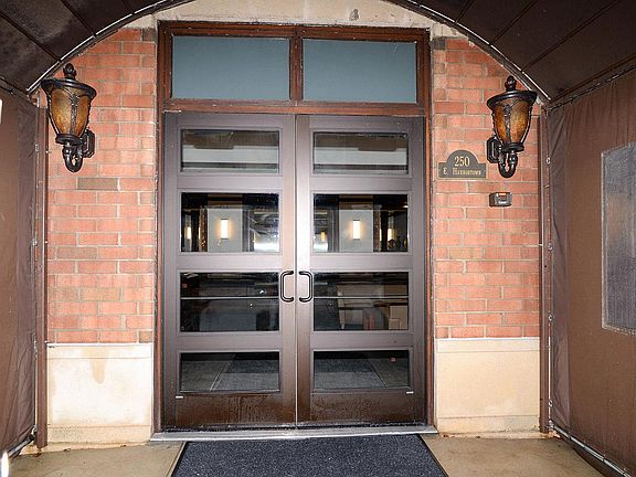 4th image of 250 E Harbortown Dr Unit 507