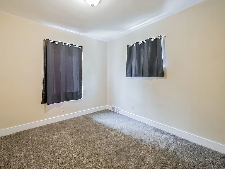 358 S Marshall St — Photo 19
