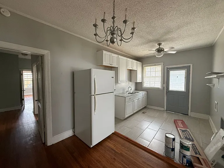 213 Wilson St NE — Photo 15