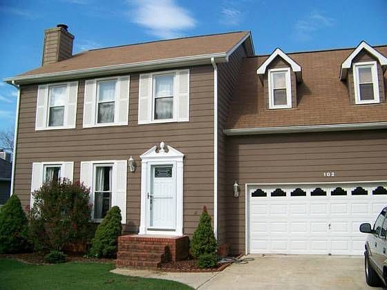 1st image of 102 Medicine Bend Dr