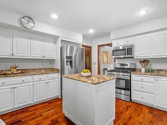 2nd image of 12427 N Golf DRIVE