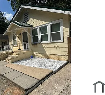 936 Rowan St — Photo 1