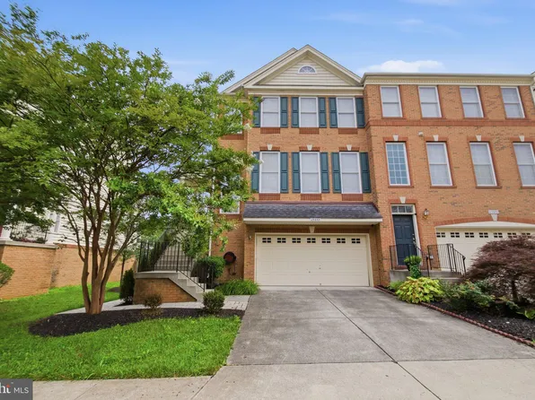 25653 America Sq, Chantilly, VA 20152