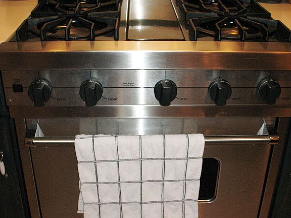 Viking Gas Stove in the Kitchen