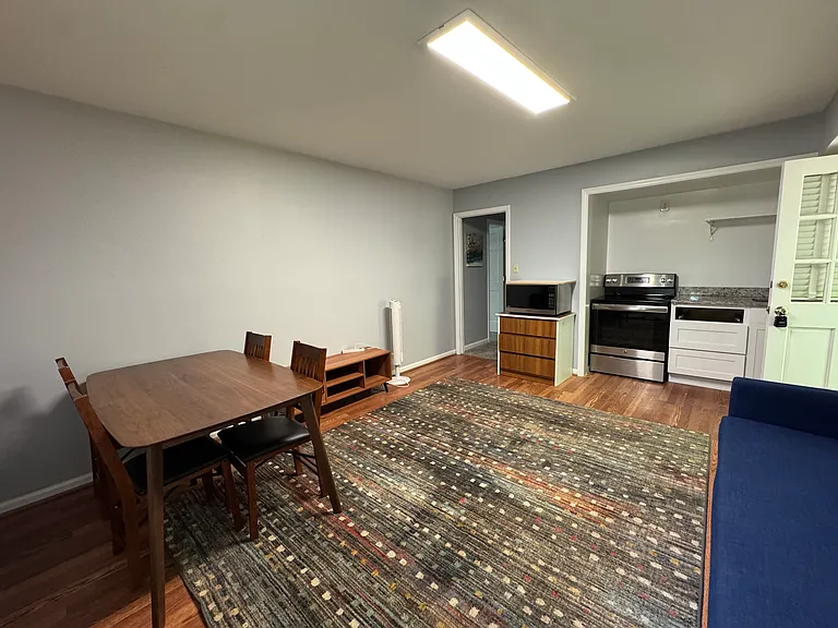 1231 Reverdy Ln #B — Photo 18