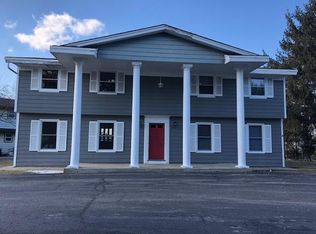 2318 Crown Point Dr, Racine, WI 53402