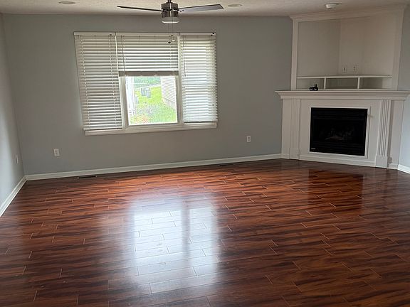 3rd image of 248 Palisades Dr