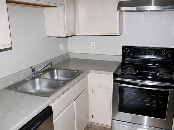 4th image of 1201 S Hutchins Ave APT 207