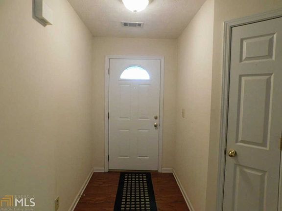 3rd image of 1085 Prestonwood Dr