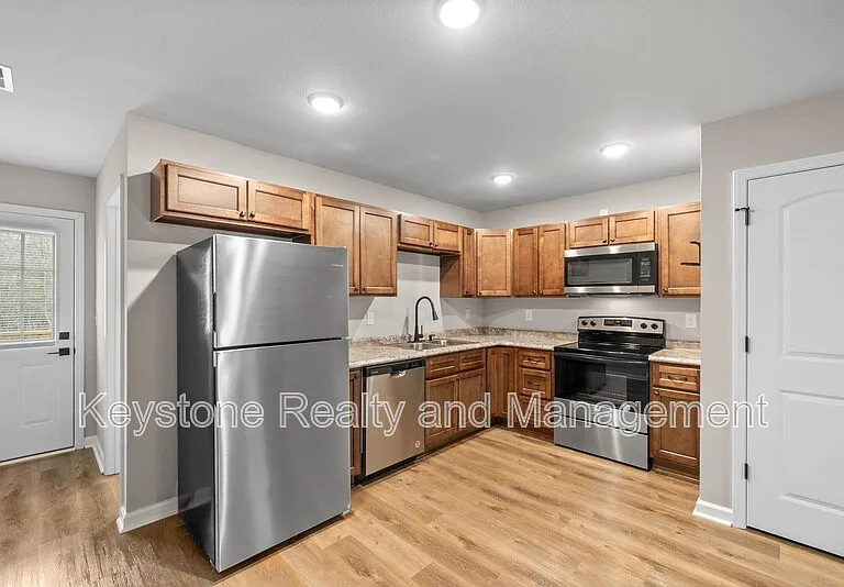 1655 Evans Rd #A3 — Photo 3