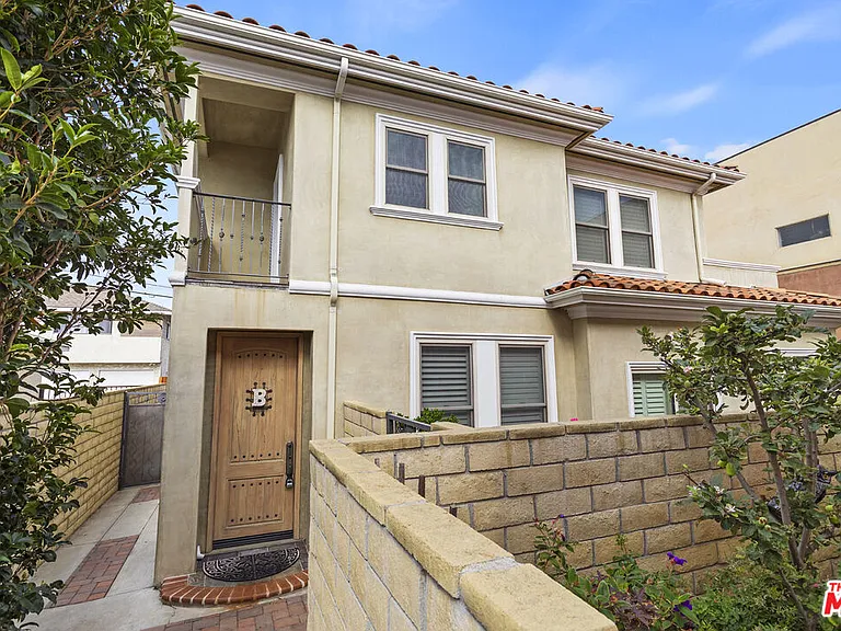 24221 Madison St #B — Photo 14