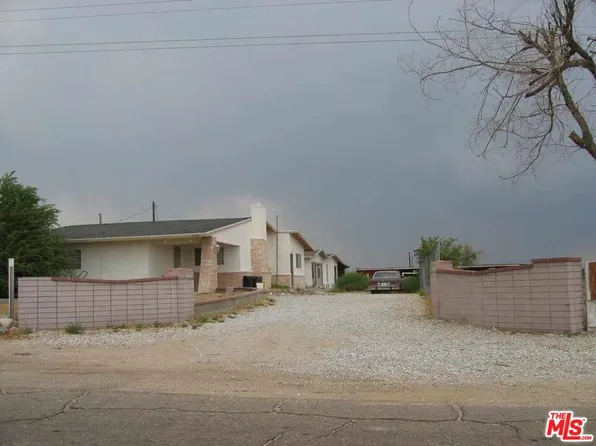 10316 Baker Rd, Lucerne Valley, CA 92356