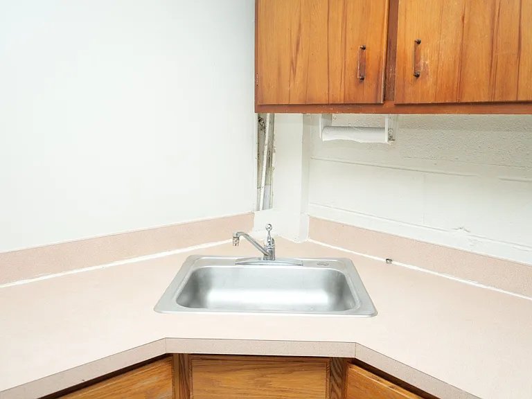 1883 University Cir — Photo 12