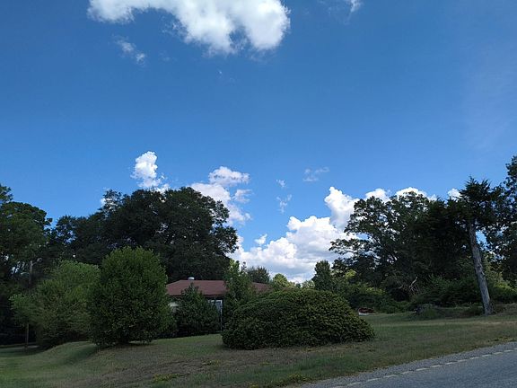 3rd image of 685 1st St