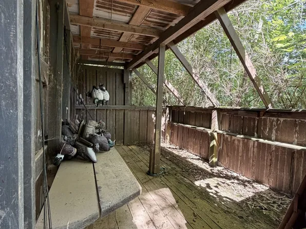 Maples Ln, New Hope, AL 35760