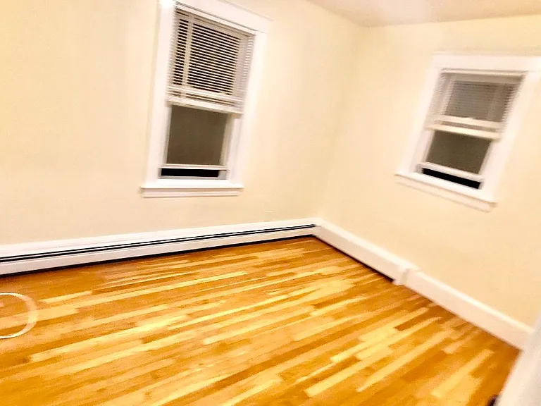 43 Eddie St #2R — Photo 10