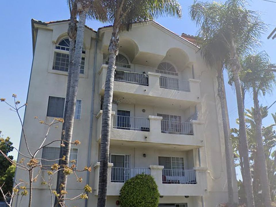 1st image of 2332 Wellesley Ave #201