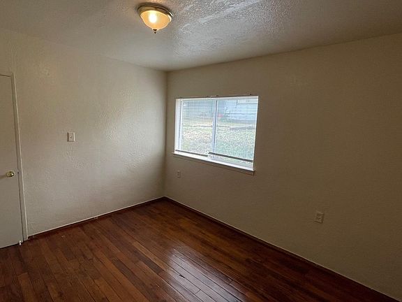 5th image of 2269 Petaluma Blvd N