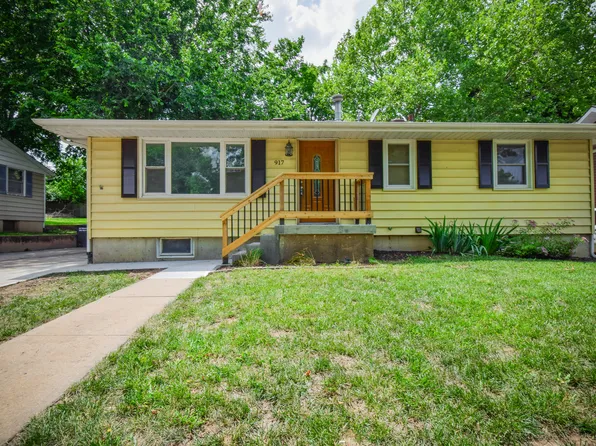 917 Mission Ave, Manhattan, KS 66502