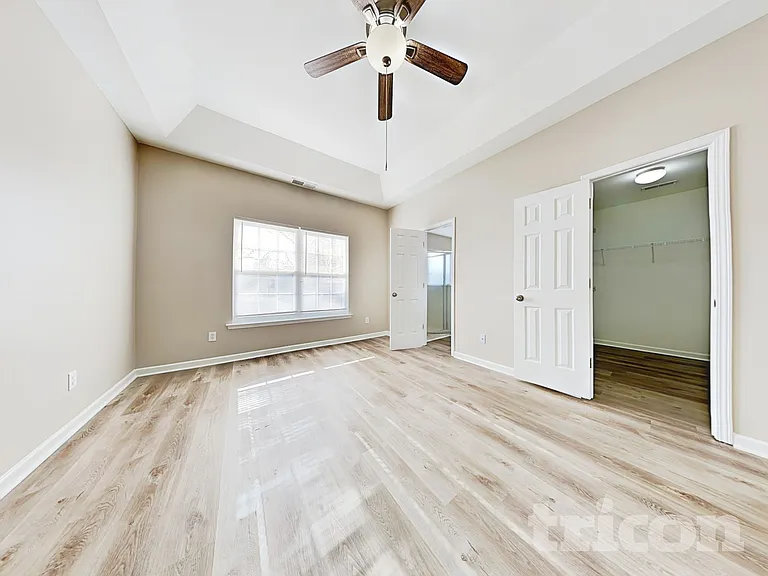 409 Baneberry Ln — Photo 9