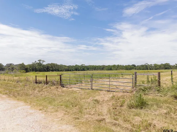 5820 County Road 4507, Athens, TX 75752