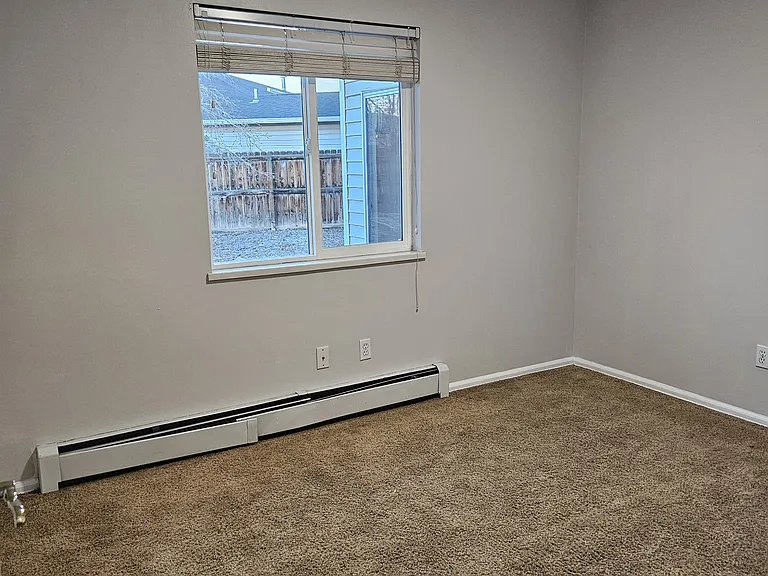 255 W Gloucester Cir — Photo 10