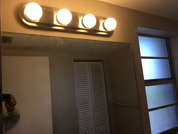 5th image of 2300 NE 1st Ln APT 310