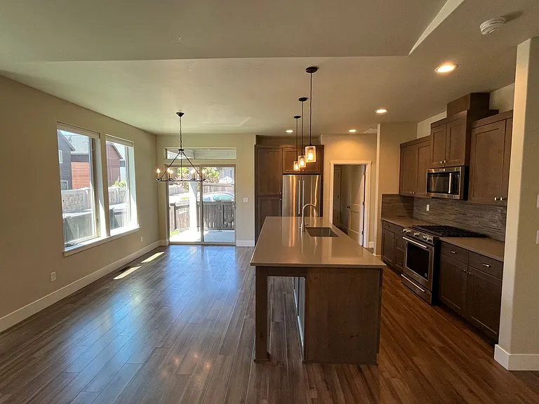 63136 NW Via Cambria — Photo 5