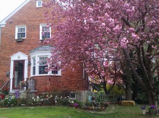 910 E Lake Ave, Baltimore, MD 21212