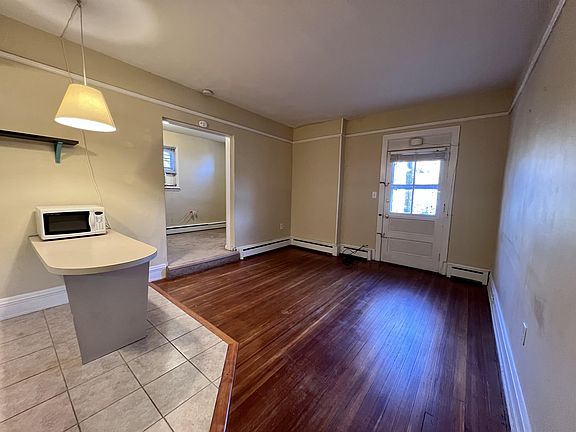 2nd image of 1503 N Broom St APT 2D
