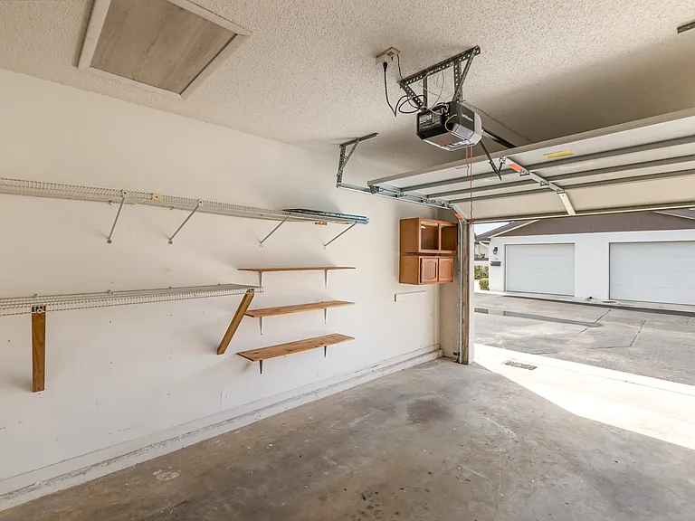 255 Paradise Blvd #11 — Photo 21