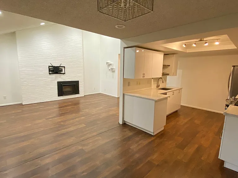 15204 NE 8th St — Photo 3