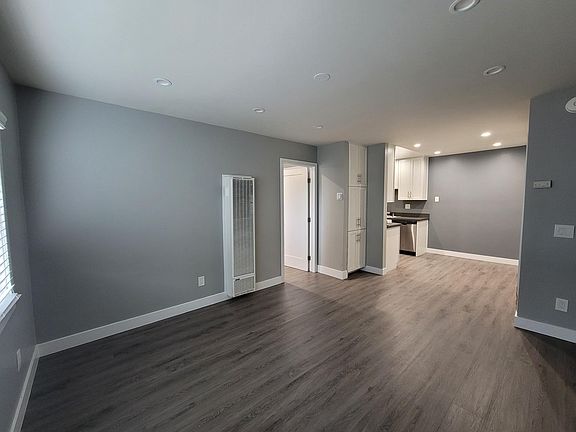 5th image of 4999 Sterling Ct APT G