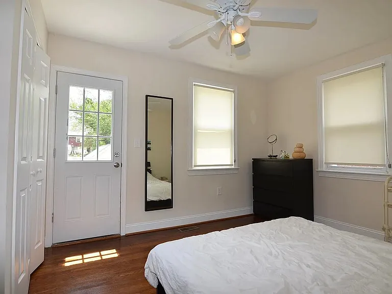 2617 Newton St NE — Photo 17