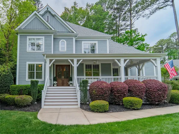 215 Freshwater Ln, Mooresville, NC 28117