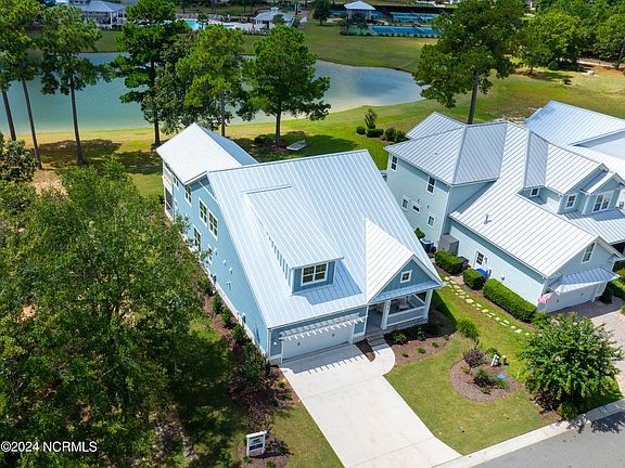 5th image of 3616 Rivergate Way NE