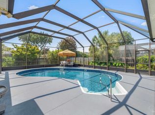 1179 Grand Pointe Dr, Gulf Breeze, FL 32563
