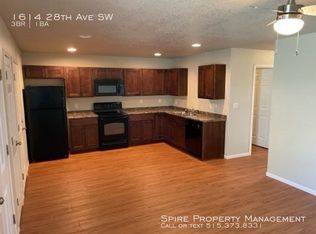 1614 28th Ave SW, Altoona, IA 50009