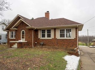 608 S Main St, Edgerton, WI 53534