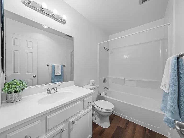 7614 Parkway Dr — Photo 22